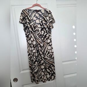 Dana Buchman Black and Cream Patterned Midi Dress